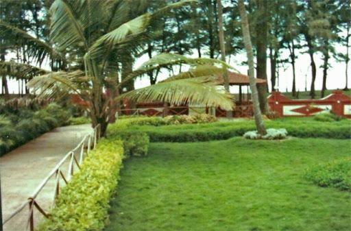 Seawoods Beach Hotel Dahanu Extérieur photo