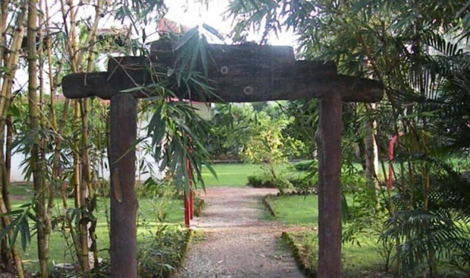 Seawoods Beach Hotel Dahanu Extérieur photo