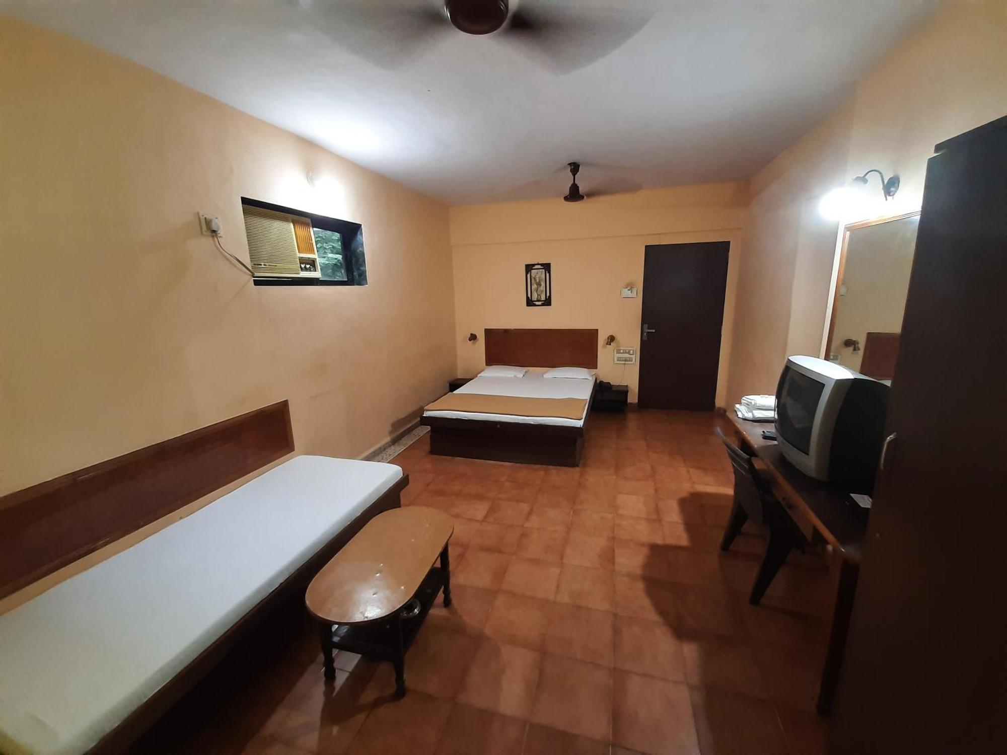 Seawoods Beach Hotel Dahanu Chambre photo